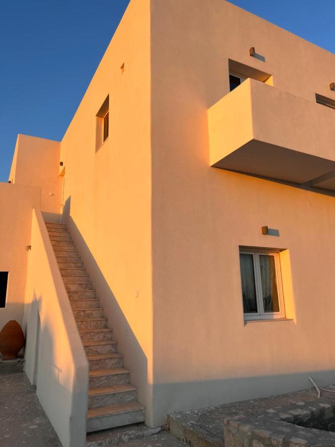 Theasis Apartments Adamantas  Exterior foto