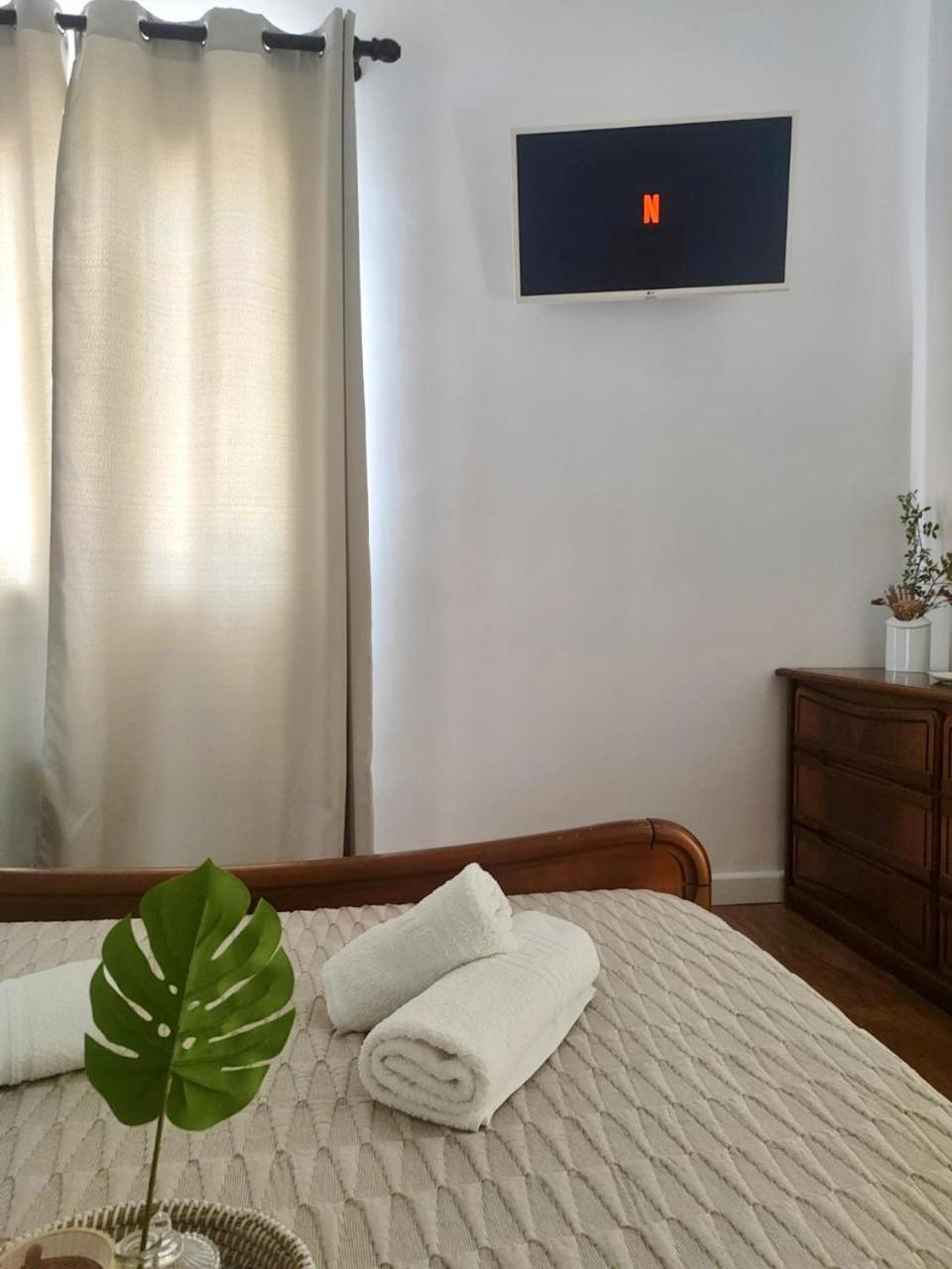 Theasis Apartments Adamantas  Exterior foto